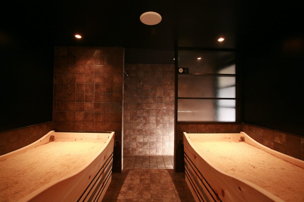 大阪でも人気！酵素風呂の効果をプロが解説！